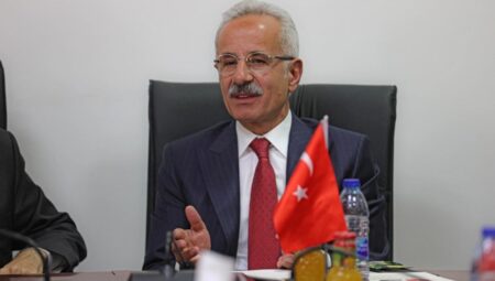 AKP’den bir kıyak daha! Bakan Uraloğlu açıkladı: Suriye’ye internet dayanağı sağlanacak