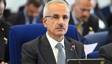 Bağlantı kesintileri reaksiyon çekmişti: Bakan Uraloğlu GSM operatörleriyle görüşecek