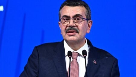 Bakan Tekin, CHP’yi ‘boykot’ üzerinden maksat aldı: ‘Kendi ferdî çıkarlarını her şeyin üstünde tutanlar…’