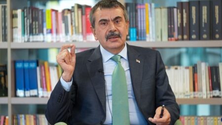 Bakan Tekin’den ‘caps paylaşımları’ argümanlarına cevap: ‘Öğretmenimizle konuştuk, o toplumsal medya platformunda hesabım dahi yok dedi’
