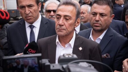 Berhan Şimşek’ten flaş atılım: CHP kurultayının iptali için dilekçe verdi!