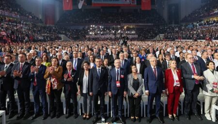 CHP kurultayı: Divan Başkanlığı için önerilen isim aşikâr oldu