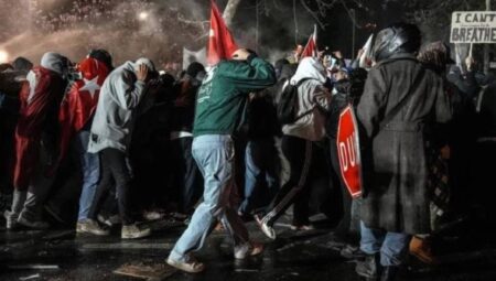 CHP’li Sarıbal: Bursa’da astım krizi geçiren tutuklu öğrenci şiddete maruz kaldı