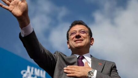 Ekrem İmamoğlu’ndan ‘Polis Günü’ paylaşımı: ‘Orantısız güç imajlarının, tamamını temsil etmediğini biliyorum’