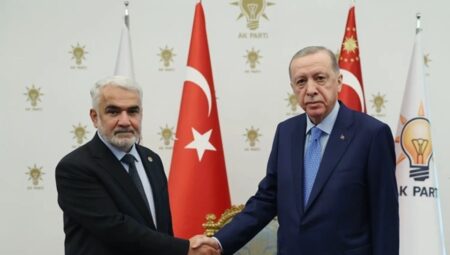 HÜDA PAR Genel Başkanı Zekeriya Yapıcıoğlu: Cumhurbaşkanlığı hükümet sistemi daha uygun olmalıydı, ben olsam ‘parlamenter sisteme dönüş’ teklifi sunarım