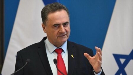 İsrail Savunma Bakanı Katz, hava saldırılarının akabinde Suriye’deki idaresi tekrar tehdit etti