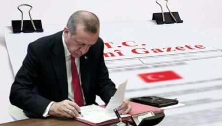 Koltuğunu kaybedene Saray’da makam: Rektörler, eski vekil ve bakanlar da listede