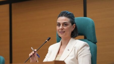 Maaşların ödenmediği iddiası: Üsküdar Belediye Başkanı Sinem Dedetaş’tan net açıklama!