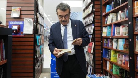 ‘MEB’den on binlerce öğretmene sürgün kararı’