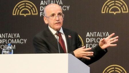 Mehmet Şimşek’ten sunum: ‘Enflasyon düşüyor, düşecek’