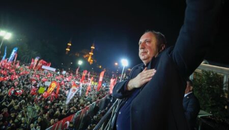 Muharrem İnce: Gidin teröristleri yakalayın, gençleri hür bırakın