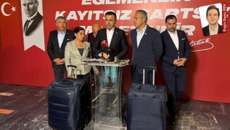 Özgür Çelik, iktidar medyasının İmamoğlu’na yönelik başlattığı valiz ve bant tartışmalarına son noktayı koydu
