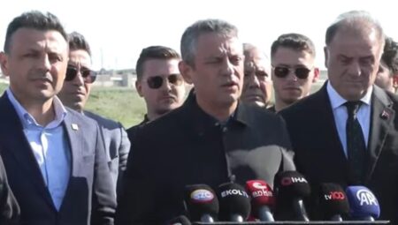 Özgür Özel, İmamoğlu’yla görüşmesi sonrası konuşuyor: Erdoğan ve yakınlarına ‘rahat olun’ dedi