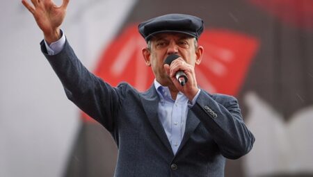 Özgür Özel, Yozgat mitingini kıymetlendirdi… Gündem olan çiftçi hakkında birinci kere konuştu: ‘En güzel reklamcılarla çalışsanız bile…’