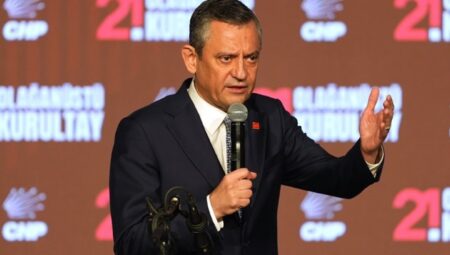 Özgür Özel’in kürsüde anlattığı olay gündem oldu: ‘Bunu deşifre etmeye devam edeceğiz!’