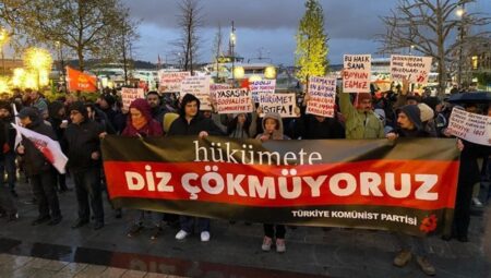 TKP üç gün sürecek hareketlerini başlattı: ‘Ayağa kalkan bir halk hiçbir vakit diz çökmez’
