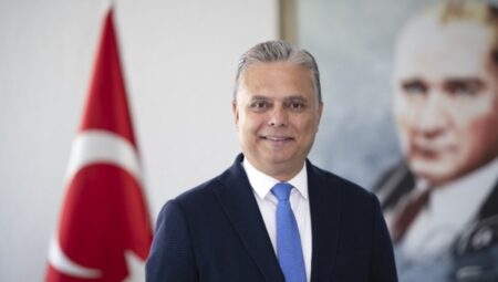 Ümit Uysal kimdir? CHP Genel Lider adayı Ümit Uysal’ın siyasi hayatı…