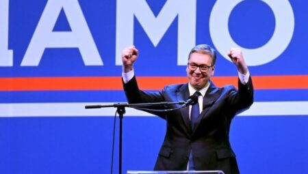 Vucic: ‘Renkli devrim’ başarısız oldu