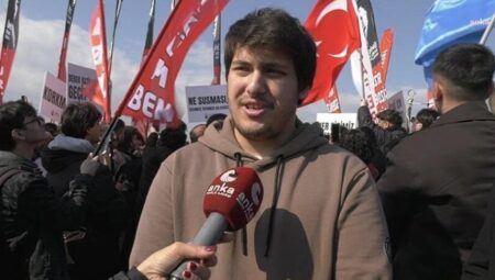 Zaferli Partili genç gözaltında yaşadıklarını anlattı: ‘Ters kelepçeyle 6-7 saat beklettiler, kollarımızı hissetmemeye başladık’