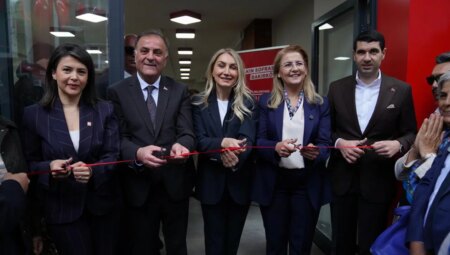 Bakırköy Kent Lokantası hizmete açıldı: ‘İkinci yüzyılın lideri Ekrem İmamoğlu”