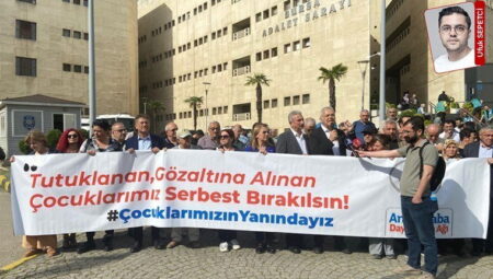 Bursa’da İmamoğlu protestosuna katılan gençlerin birinci duruşması görüldü