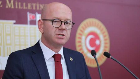 CHP’li Serkan Sarı: Elektrik dağıtım şirketleri faturalardan yüzde 70 kar etmesine karşın yatırım yapmıyor