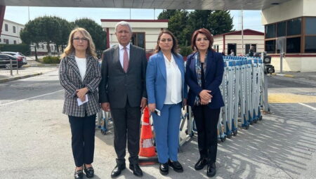 CHP’li vekillerden İmamoğlu’na ziyaret: İmamoğlu’ndan yurttaşlara yeni bildiri