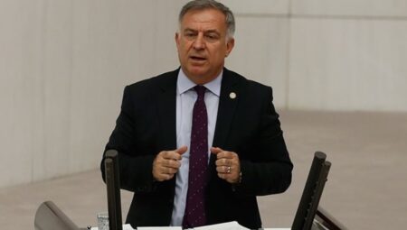 Gökan Zeybek: Cumhurbaşkanı Erdoğan Türk halkına 1,4 trilyon liralık bir fatura çıkardı