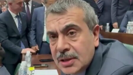Milli Eğitim Bakanı Yusuf Tekin’den ‘4+4+4’ açıklaması: İş dünyası orta eleman temininde zahmet çektiğini söylüyor