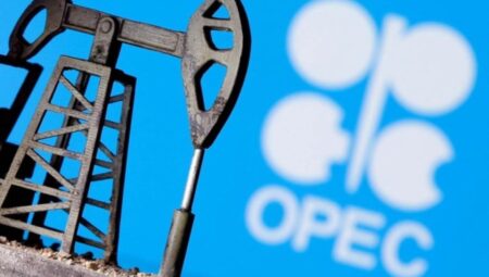 OPEC üyesi 8 ülke üretim artışı planını hızlandırdı