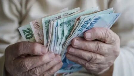 2025 Bayram ikramiyesi ne vakit yatacak? Bayram ikramiyesi ne kadar?
