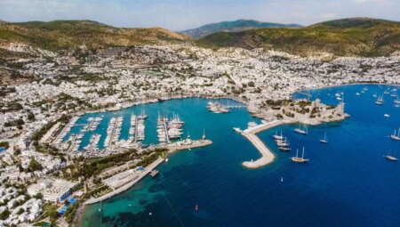 Bodrum’da tatilin bedeli İstanbul konut kiralarına eşdeğer!