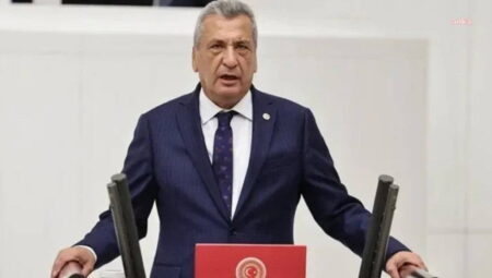 CHP’li Öztürkmen’den terör örgütü PKK’ye reaksiyon: Kanlı terör tarihini Türkiye Cumhuriyeti’nin kuruluş ideolojisine kesmeye kalkıyor