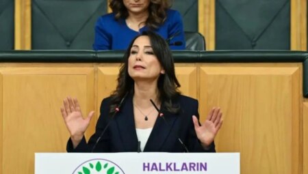 DEM Küme toplantısında konuşan Hatimoğulları: ‘Ertelenen adımlar için mahzur kalmadı’