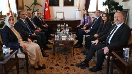DEM Parti ve AKP ortasında çatlak: ‘Çağrılara kulak tıkandı’