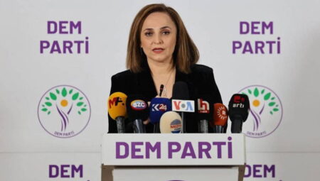 DEM Parti’den dikkat çeken çıkış: ‘Türkiye’nin yeni bir anayasaya muhtaçlığı var’