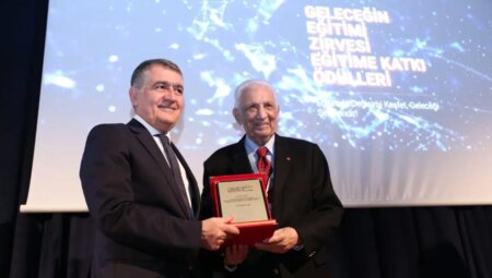 ‘Geleceğin Eğitimi’ tepesi başladı: ‘Bilimsel ve laik eğitim vazgeçilmezdir’