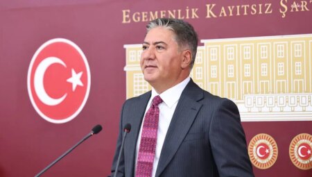 İBB’ye 3. dalga operasyonu… CHP’li Murat Emir’den sert reaksiyon: ‘Bunlar yargı eliyle belediyeleri kendilerine nazaran dizayn etme çabası’
