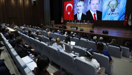 Kabine değişikliği ve parti içi bölünme gündemde: Erdoğan’dan AKP’lilere sert ikaz tezi