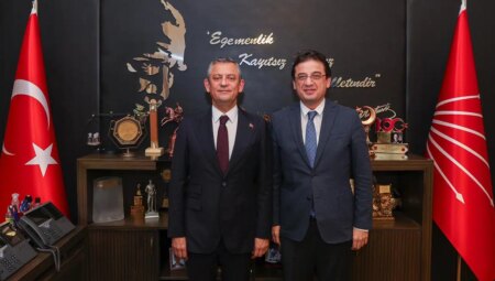 ‘Özgür Özel neden hedefte’ diye sordu ve tek tek anlattı… CHP’li Yunus Emre’den ‘kurultay’ çıkışı: ‘Atatürk’ün partisine çökemeyeceksiniz!’