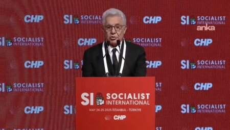 Zülfü Livaneli’nin konuşması Sosyalist Enternasyonal’e damga vurdu! Çarpıcı ‘Gramsci’ göndermesi: ‘Sağ ne yaparsa yapsın…’